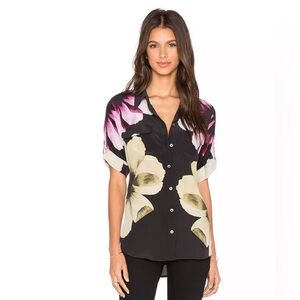 Equipment Femme Digital Flower Button-Up Long Sleeve Silk Blouse in small